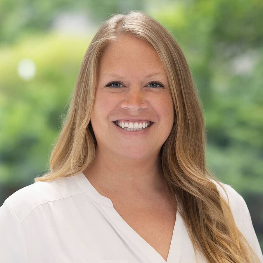 Becca Forbis Headshot